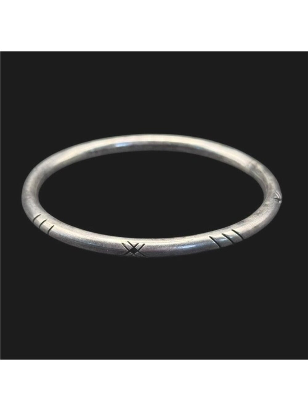 Vintage Taxco Mexico Sterling Silver 925 Bangle Bracelet Hand-Etched 8"